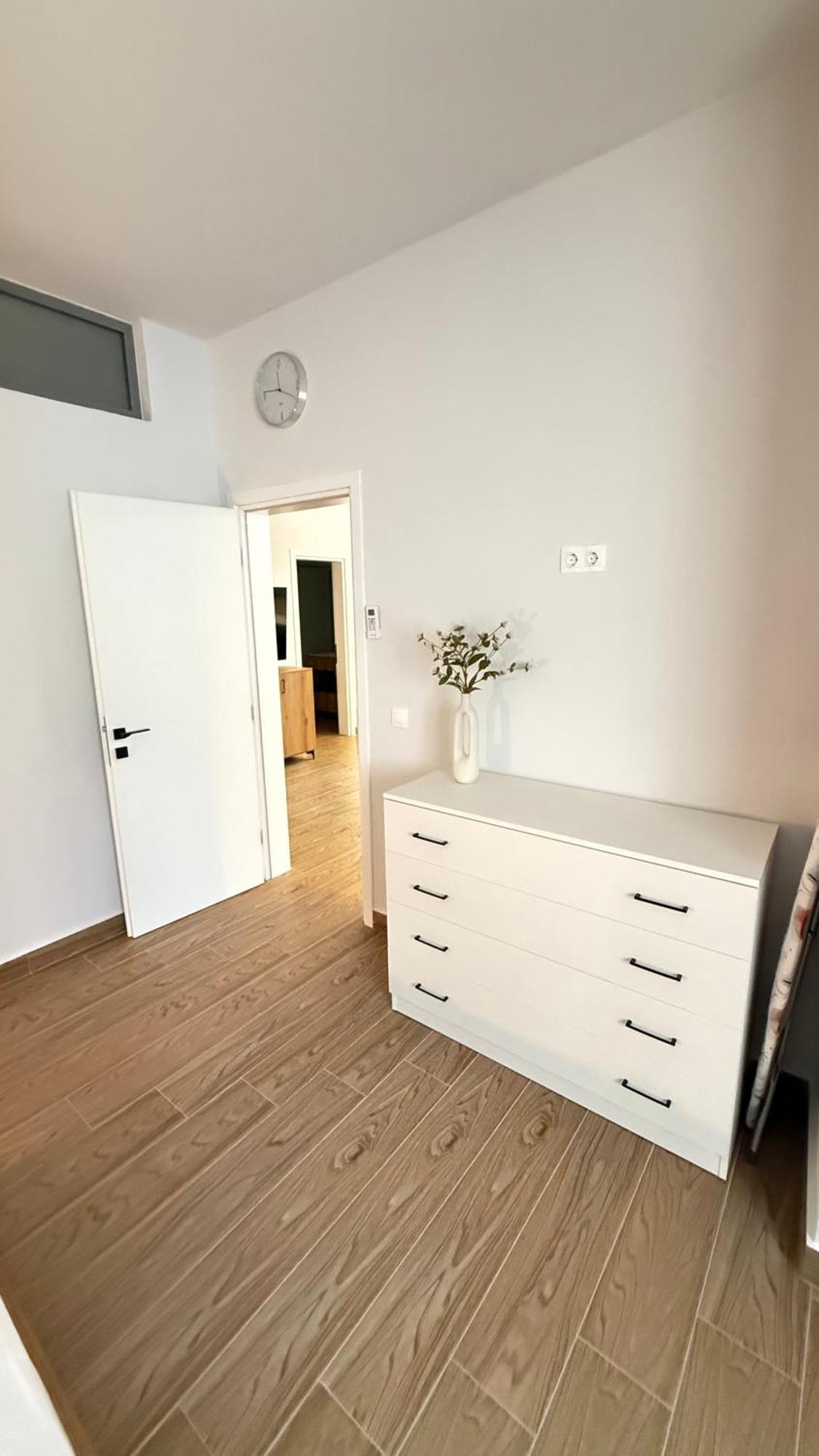 Ellinfos Aparthotel Hanioti Eksteriør bilde
